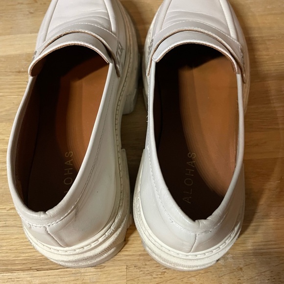 ALOHAS Cream Platform Loafers - Picture 2 of 10